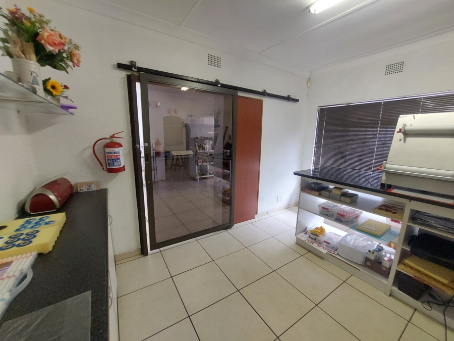 Commercial Property for Sale in Wilkoppies North West